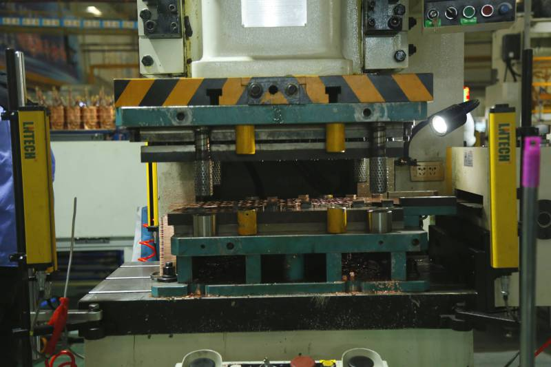 فناوری مهر زنی در خودروسازی