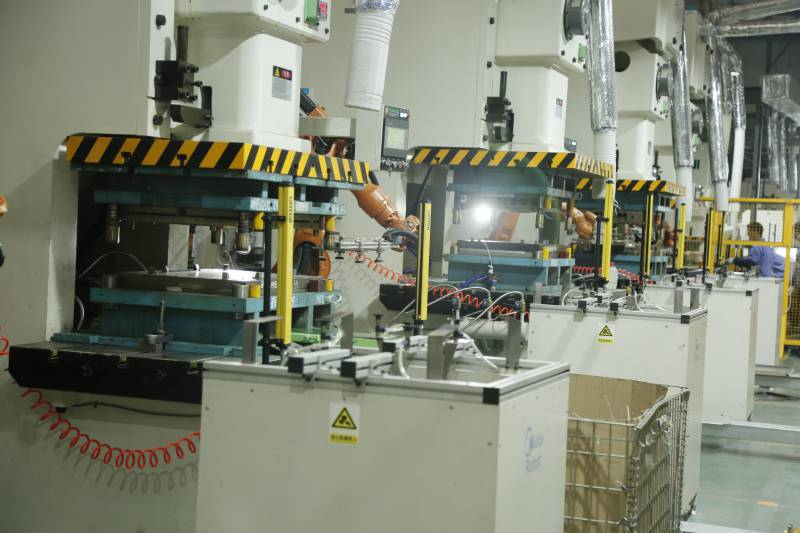 پرس مکانیکی و پرس هیدرولیک چه ویژگی هایی دارد؟