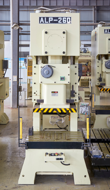 پرس پاور با دستگاه پرس کلاچ پنوماتیک