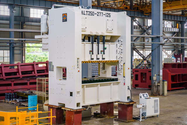 دستگاه ساخت ورق سوراخ دار فولادی ضد زنگ با کیفیت بالا برای پانچ کردن صفحه فلزی سوراخ شده