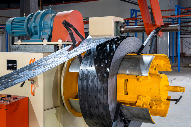 تامین کننده تجهیزات پرس ماشین فرم ساز